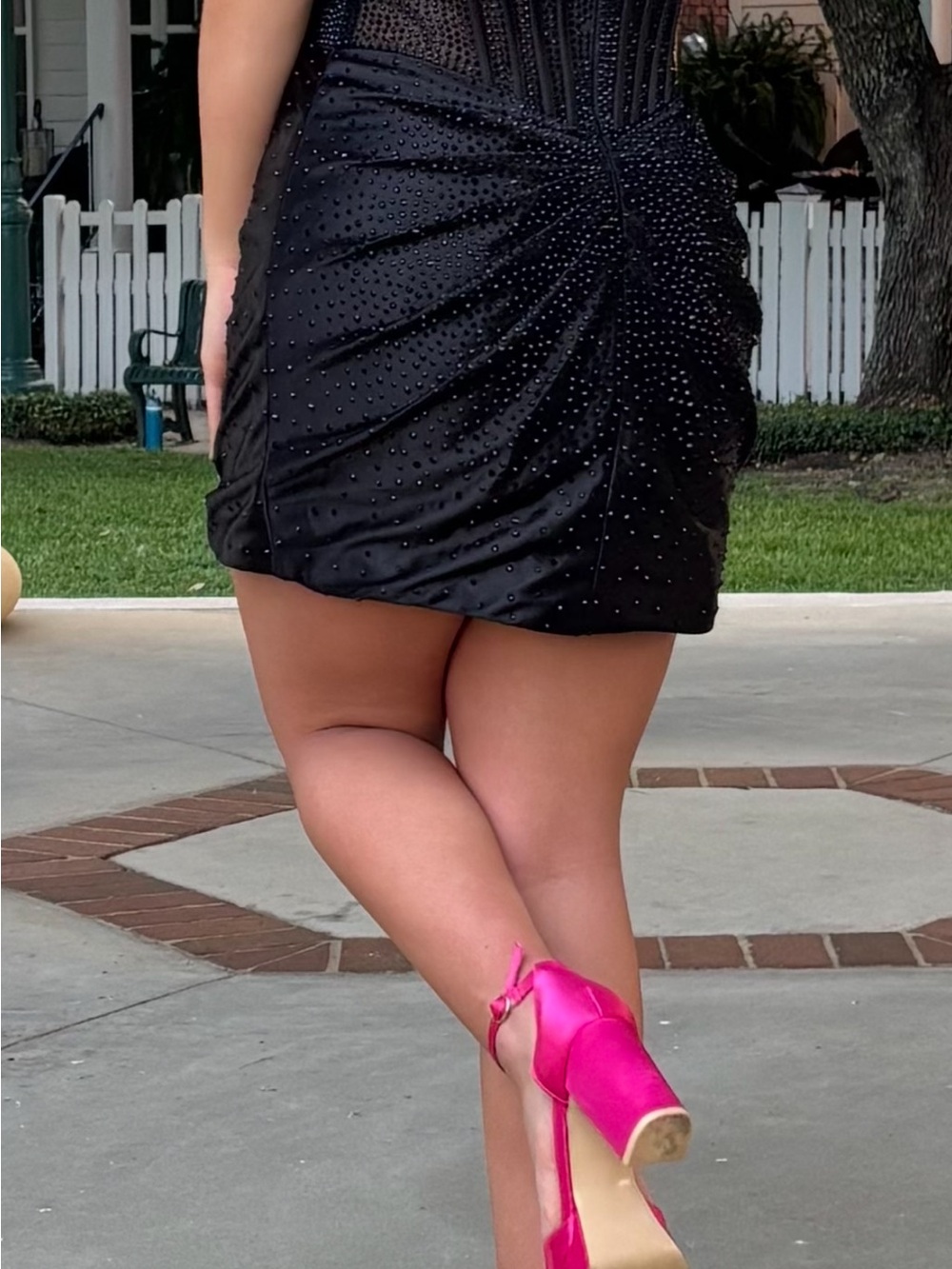 Sherri Hill Black Corset Ruched Mini Dress - Picture 5 of 7